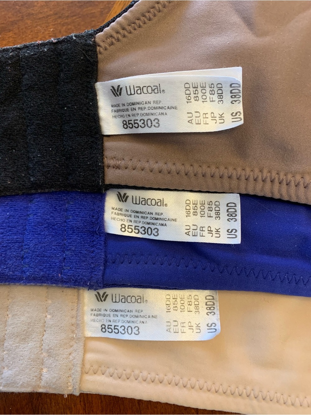 Wacoal Back Appeal Underwire Bra - Cream, Blue and Black. Size 38DD - Picture 3 of 3